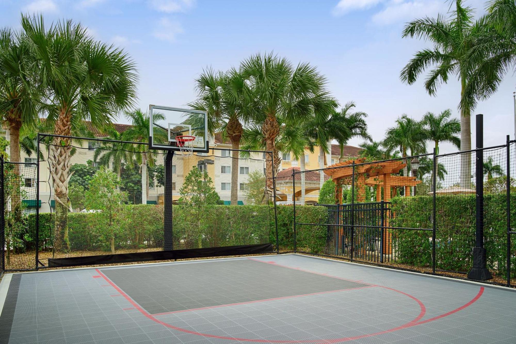 Residence Inn By Marriott Fort Myers At I-75 And Gulf Coast Town Center Estero Εξωτερικό φωτογραφία