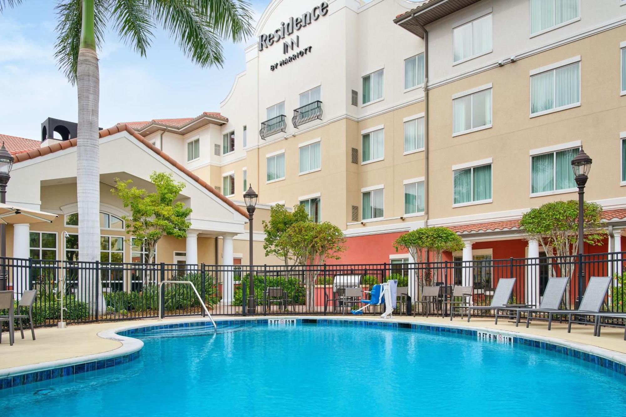 Residence Inn By Marriott Fort Myers At I-75 And Gulf Coast Town Center Estero Εξωτερικό φωτογραφία
